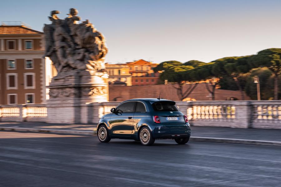  Fiat 500 la Prima (332) 2020 года  (фото 7 из 41)